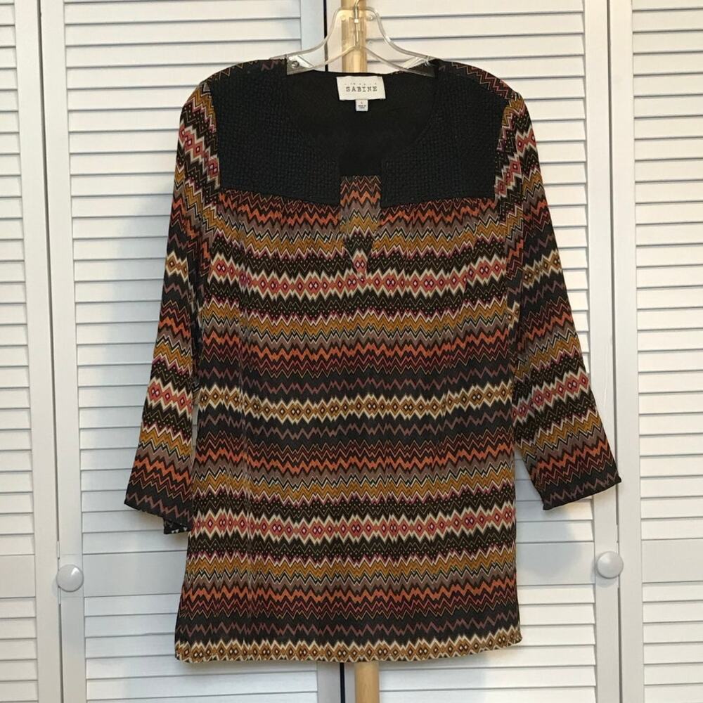 Sabine Chevron V-Neck Long Sleeves Silky Soft Blouse L